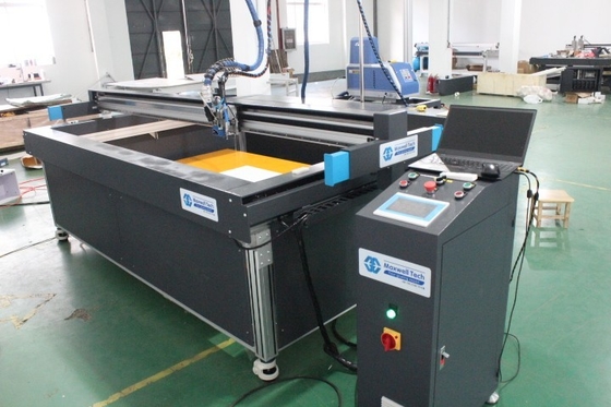 150W XY Glue Plotter For Display With 0.2 - 0.8mm Nozzle Diameter And 1 Year Warranty