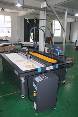 150W XY Glue Plotter For Display With 0.2 - 0.8mm Nozzle Diameter And 1 Year Warranty