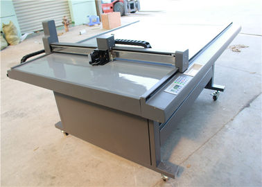 Cortadora oscilante del paño del cuchillo del CNC, cortador 1000 Mm/S de la muestra de la tela