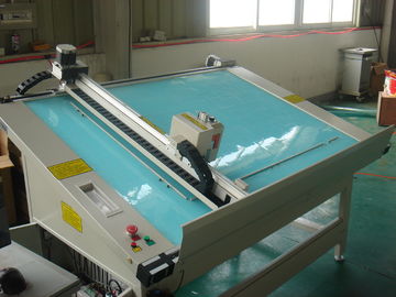 Máquina del cortador del marco de la foto de 45 grados que arruga guías lineares importadas del motor servo